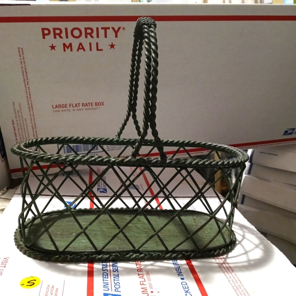 WROUGHT IRON BASKET Other - 🏯🎍WROUGHT IRON FLOWER BASKET🏡